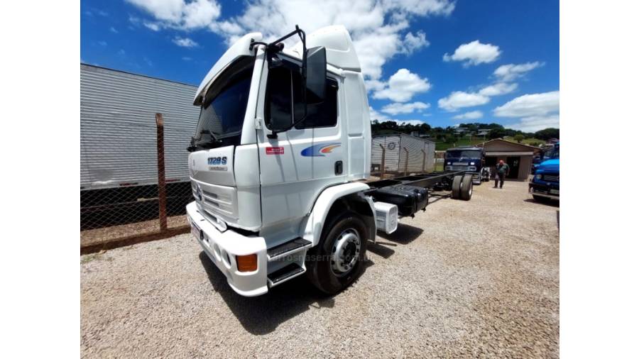 MERCEDES-BENZ - 1728 - 2004/2004 - Branca - Sob Consulta