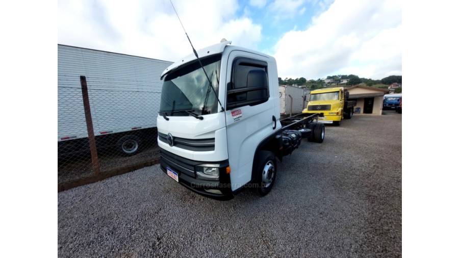 VOLKSWAGEN - 11-180 - 2019/2019 - Branca - Sob Consulta