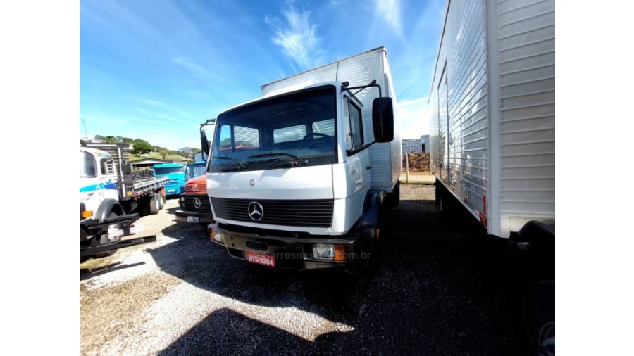 MERCEDES-BENZ - 1218 - 1995/1995 - Branca - Sob Consulta