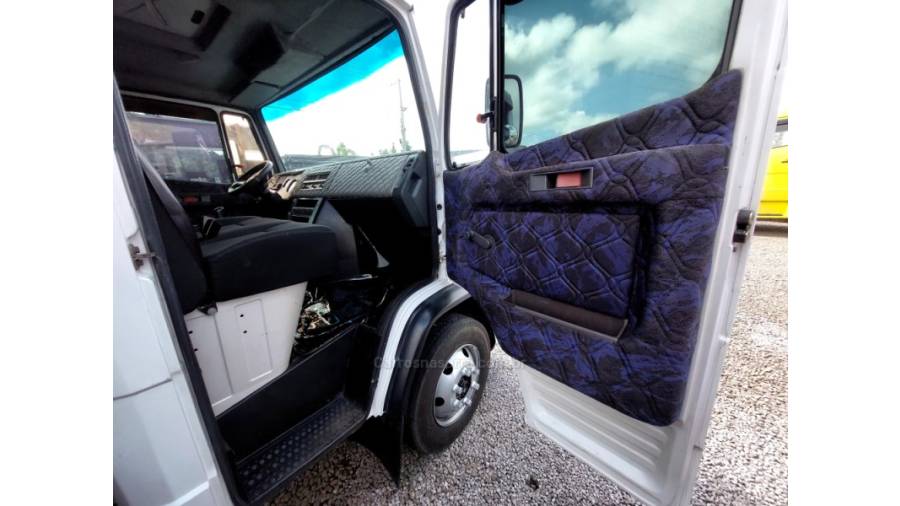 MERCEDES-BENZ - 914 - 1995/1995 - Branca - Sob Consulta