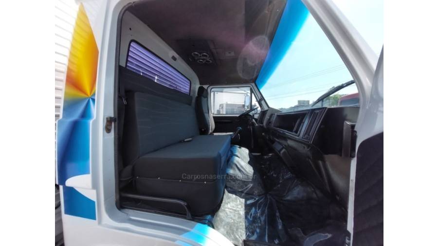 VOLKSWAGEN - 8-150 - 1995/1995 - Branca - Sob Consulta