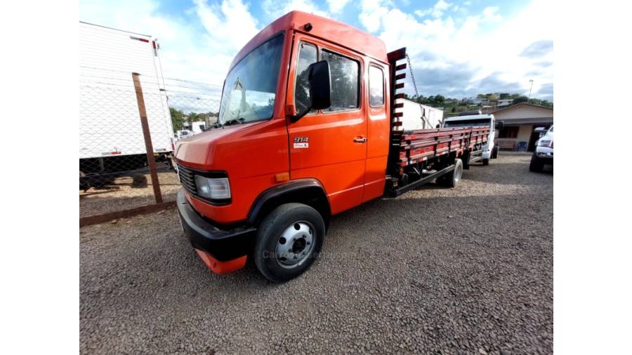 MERCEDES-BENZ - 914 - 1998/1998 - Vermelha - Sob Consulta