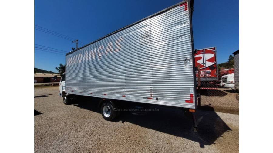 VOLKSWAGEN - 8-150 - 1998/1998 - Branca - Sob Consulta