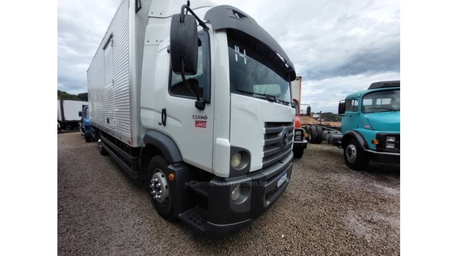 VOLKSWAGEN - 13-190 - 2019/2019 - Branca - Sob Consulta