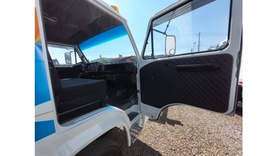 VOLKSWAGEN - 8-150 - 1995/1995 - Branca - Sob Consulta