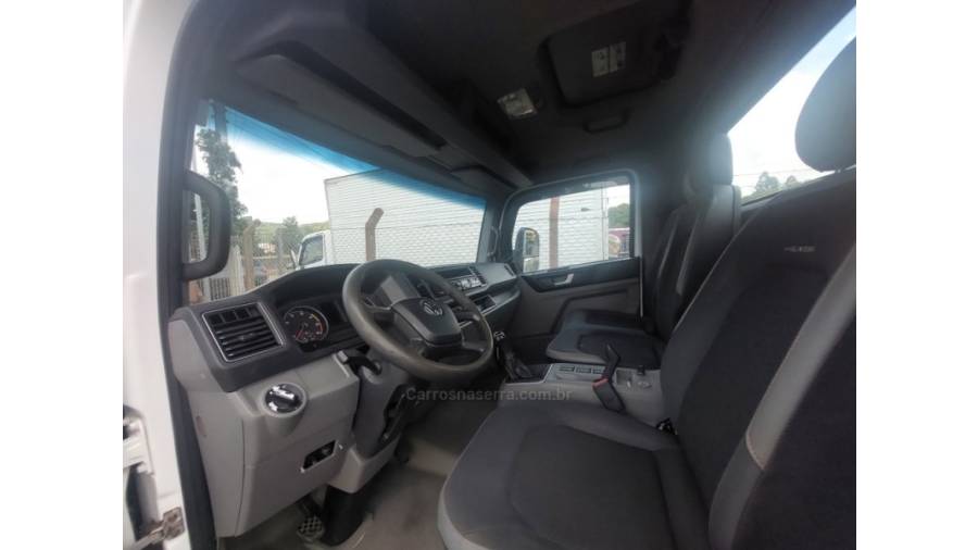 VOLKSWAGEN - 11-180 - 2021/2021 - Branca - Sob Consulta