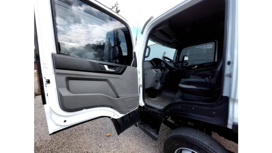 VOLKSWAGEN - 11-180 - 2019/2019 - Branca - Sob Consulta