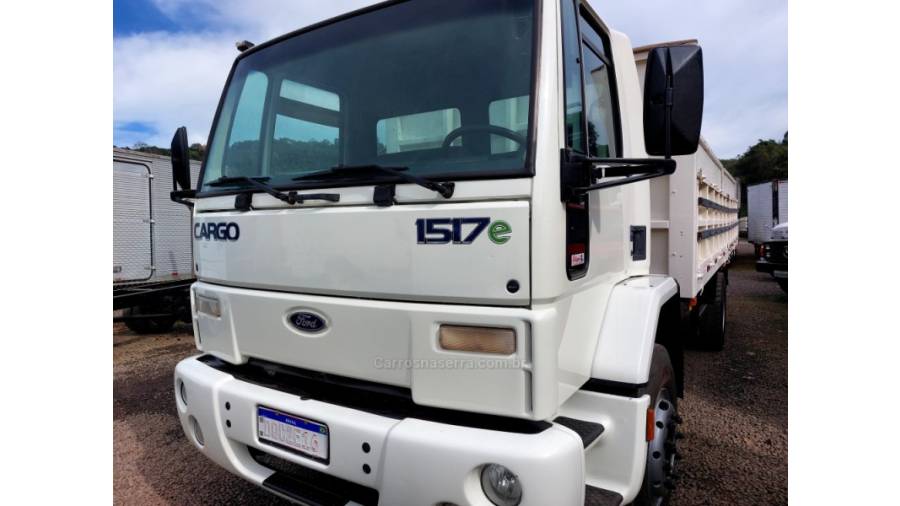 FORD - CARGO 1517 - 2005/2005 - Branca - Sob Consulta